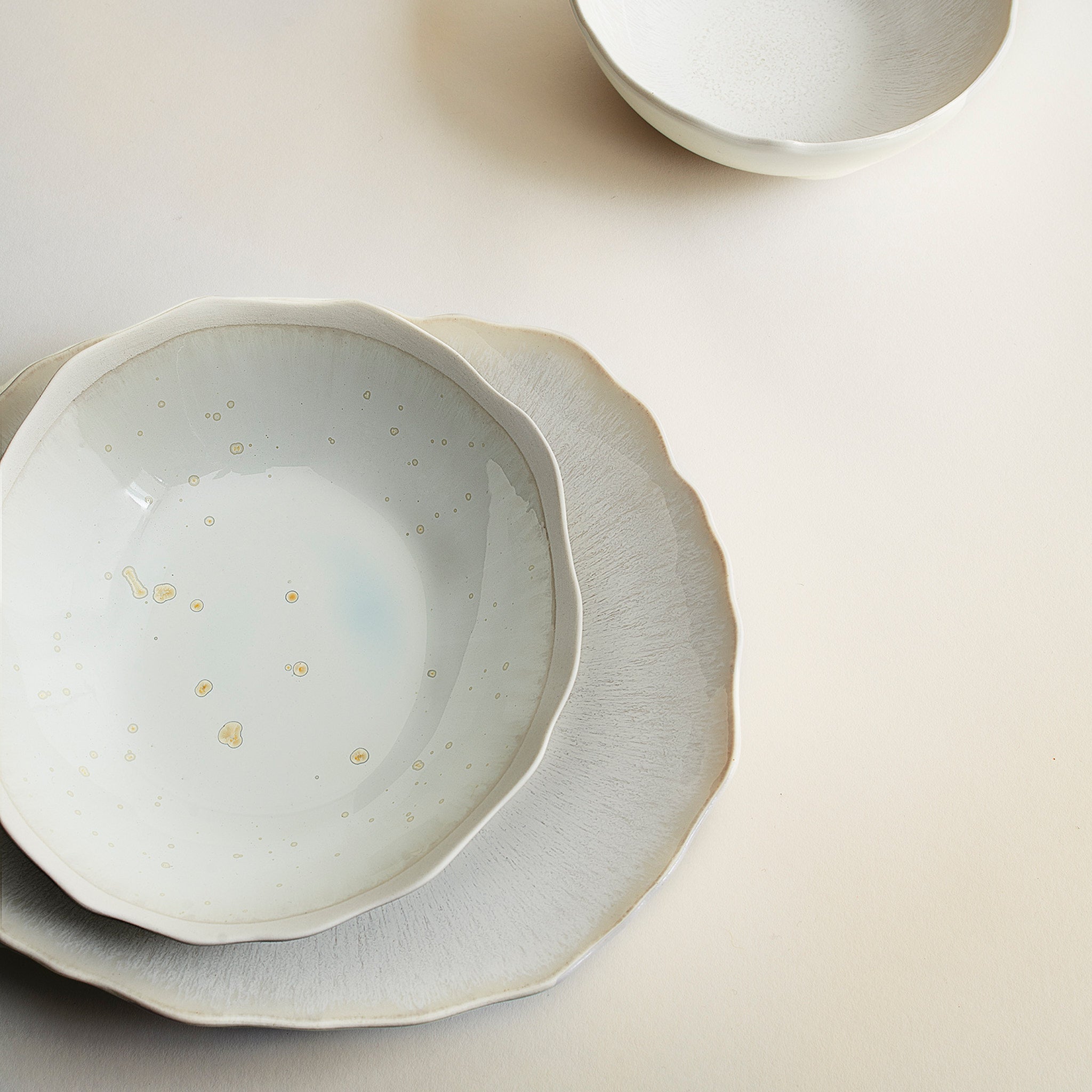 Pearl White Refined Ceramic Plate - Image 2