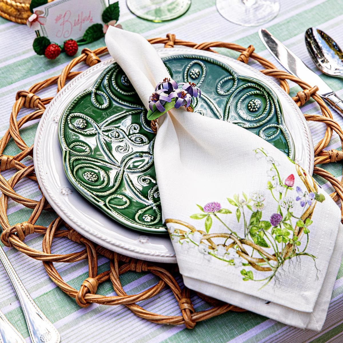 Multi Decorative Border Linen Napkin Set - Image 4