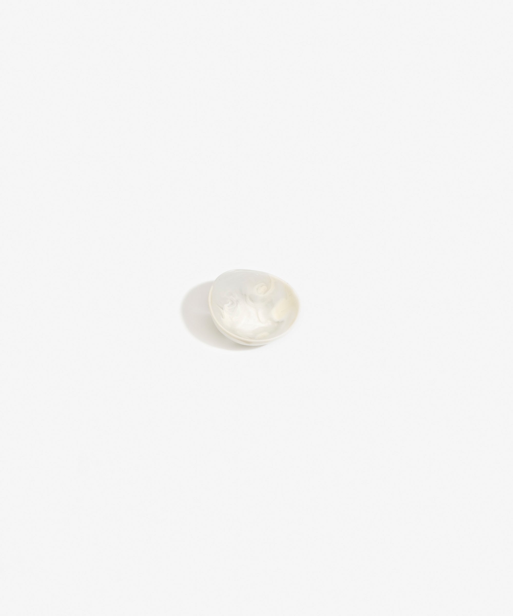 Minimal Decorative Side Dish for Everyday Home Styling