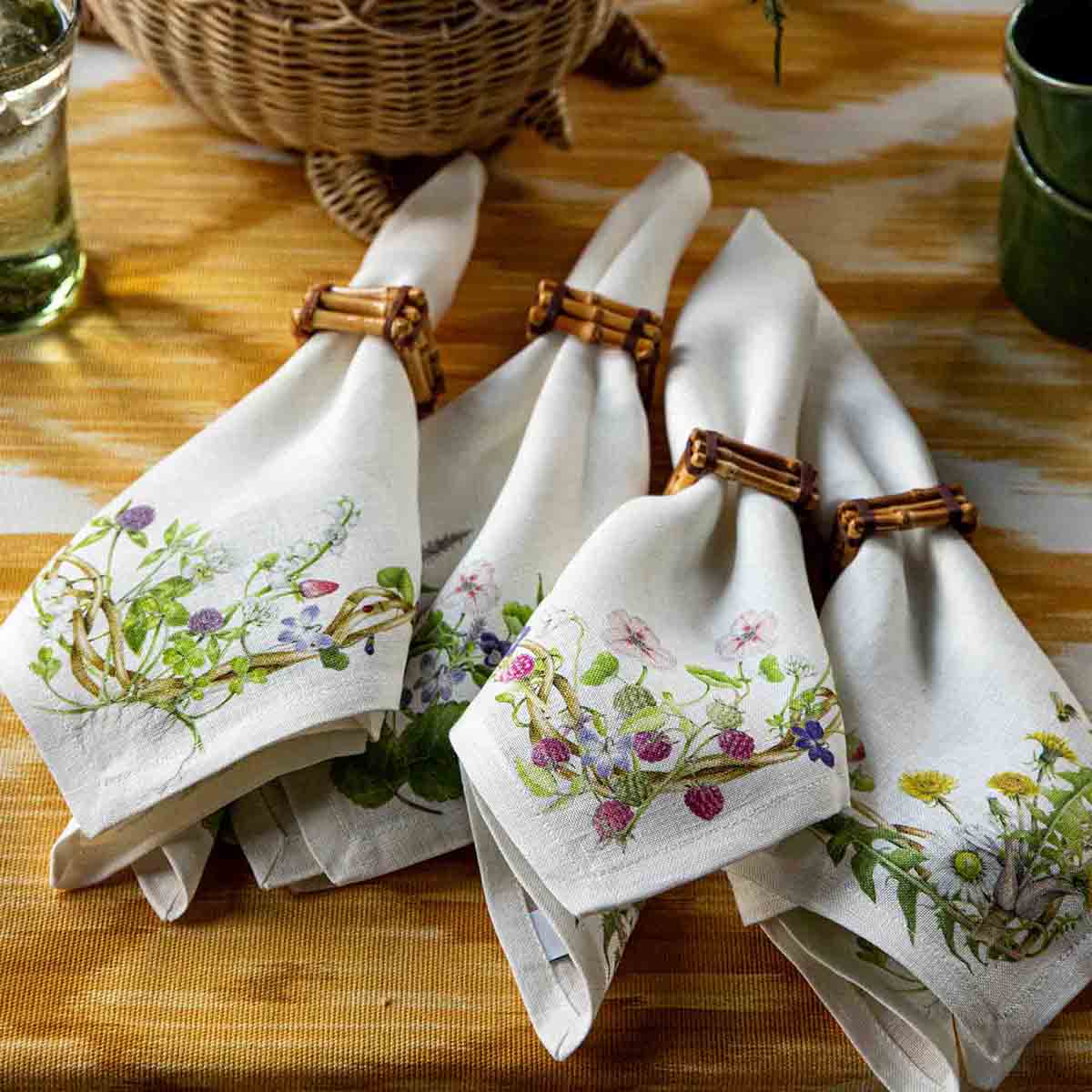 Multi Decorative Border Linen Napkin Set - Image 5