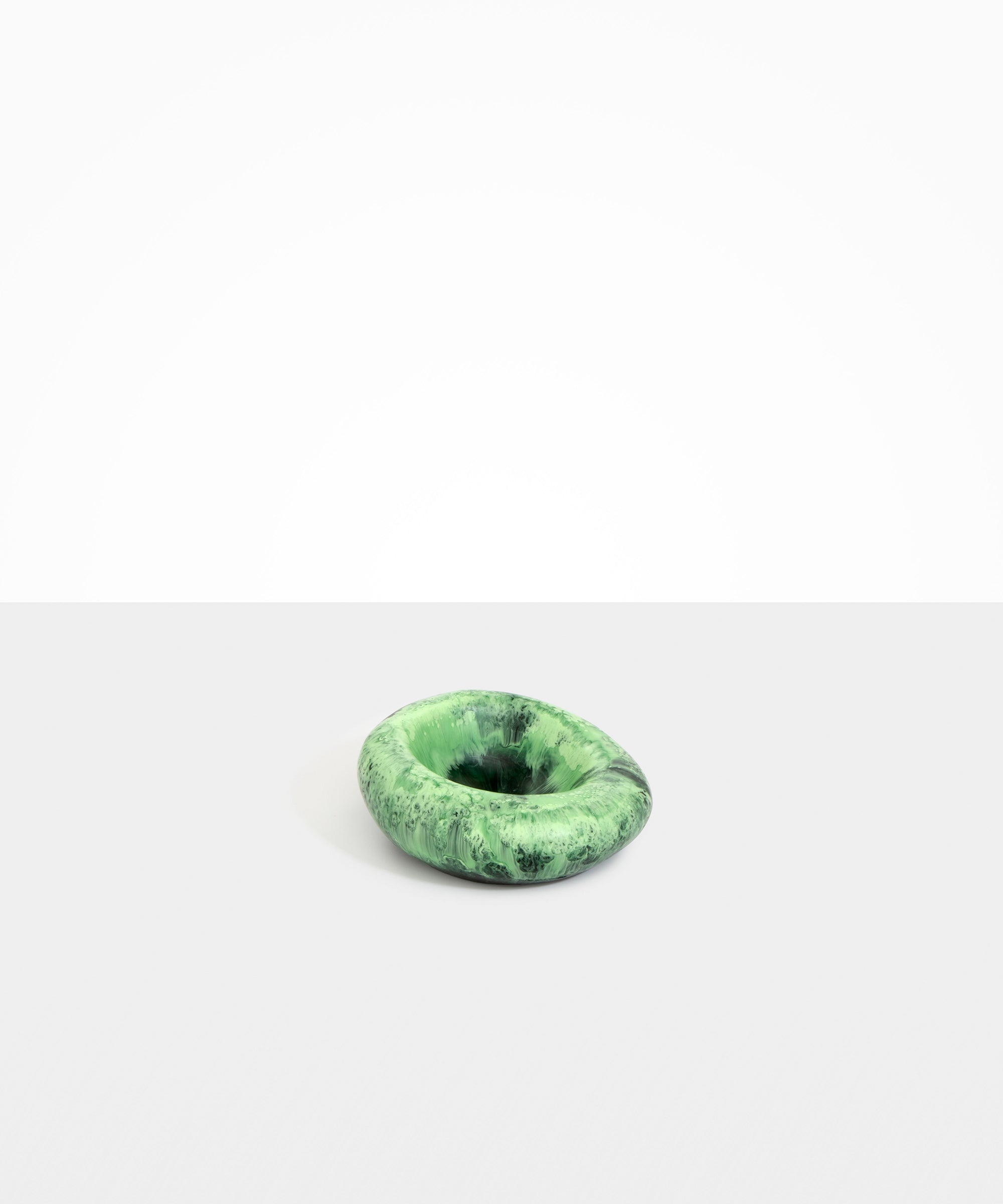 Modern Decorative Side Dish for Everyday Home Styling - Image 3