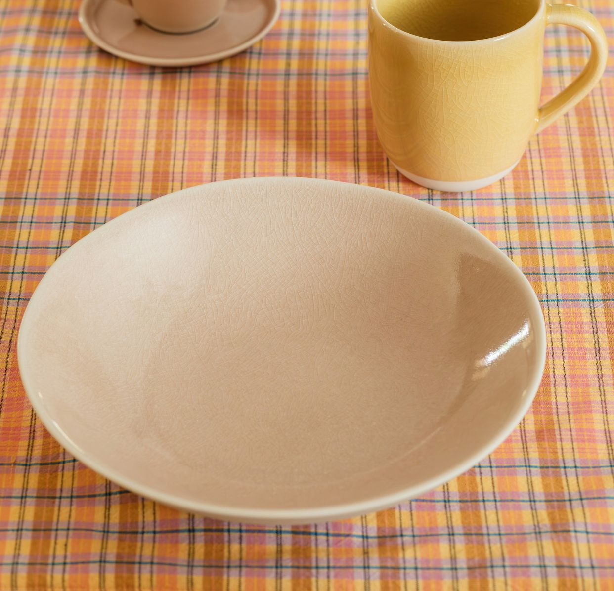 Modern Stoneware Two-Piece Mug Set