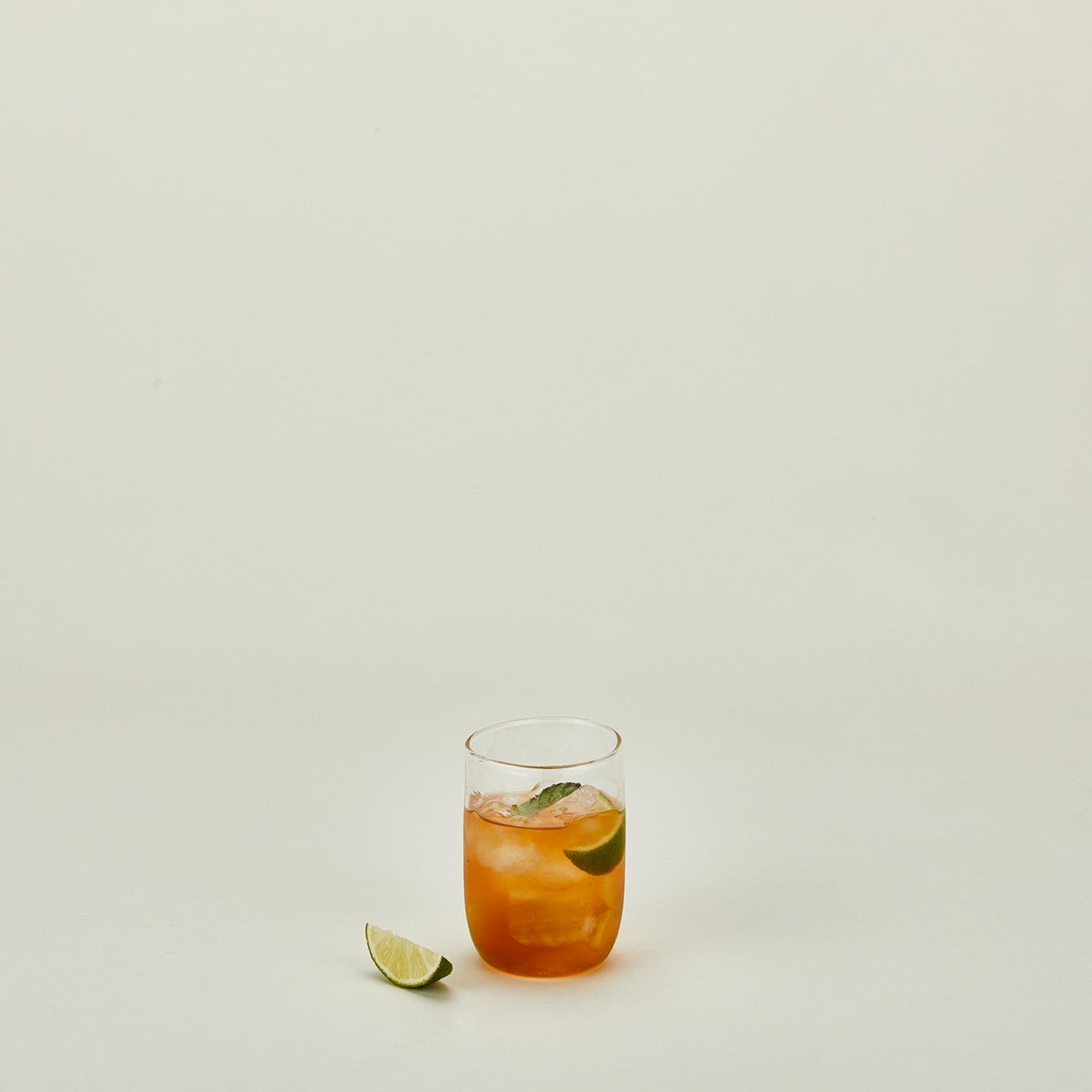 Modern Textured Drinking Glass Set - Image 7