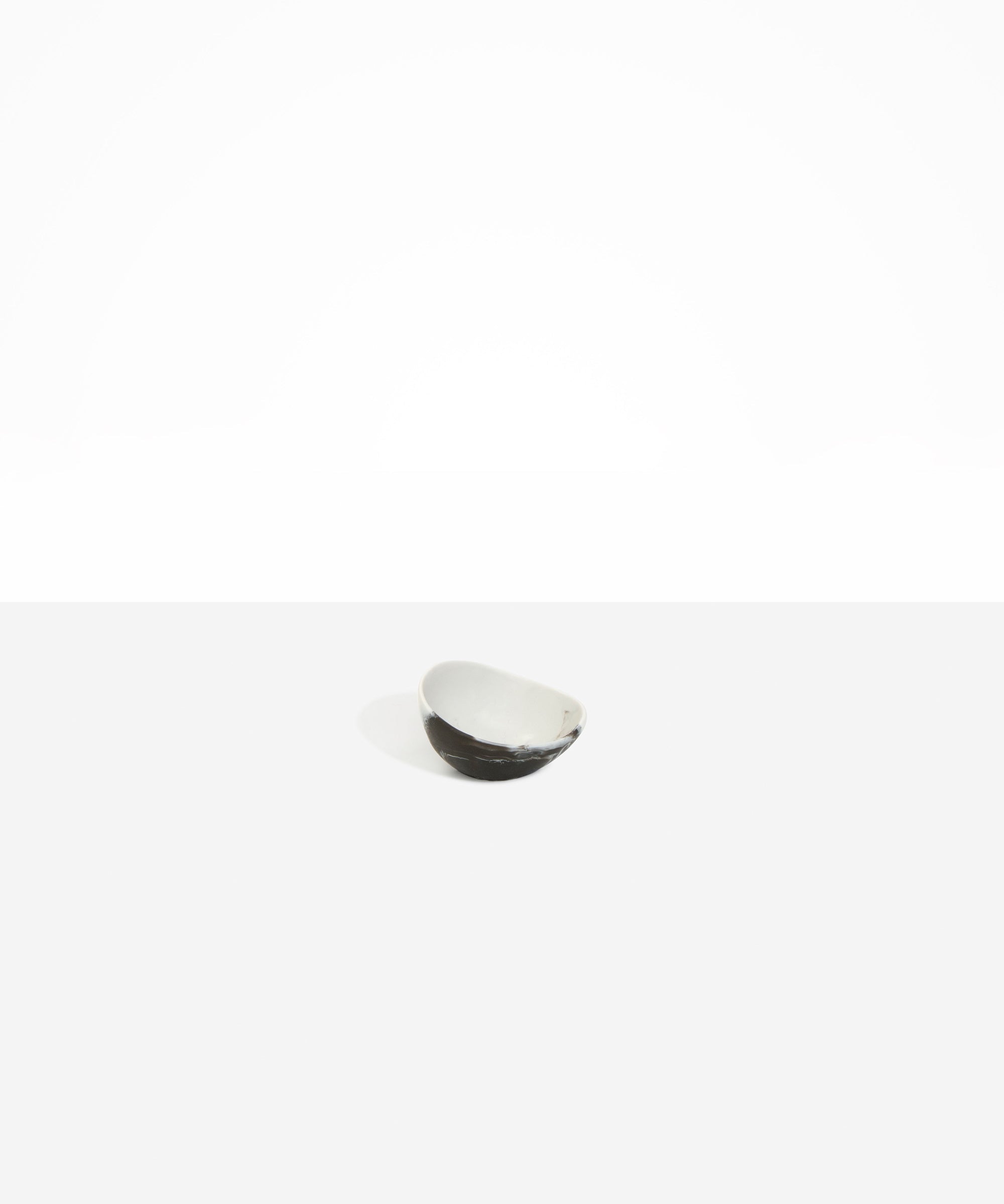 Minimal Decorative Side Dish for Everyday Home Styling - Image 14
