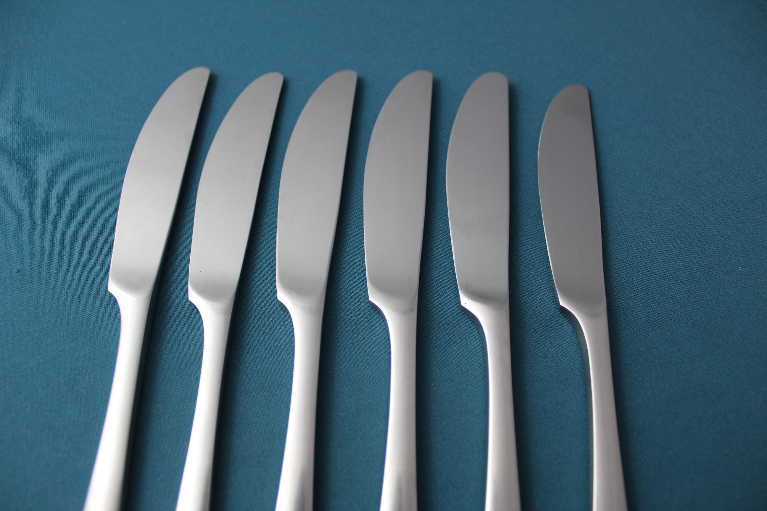 6 Dinner Knives VARIATION V Satin Stainless Finland 8 1/2" - Image 6