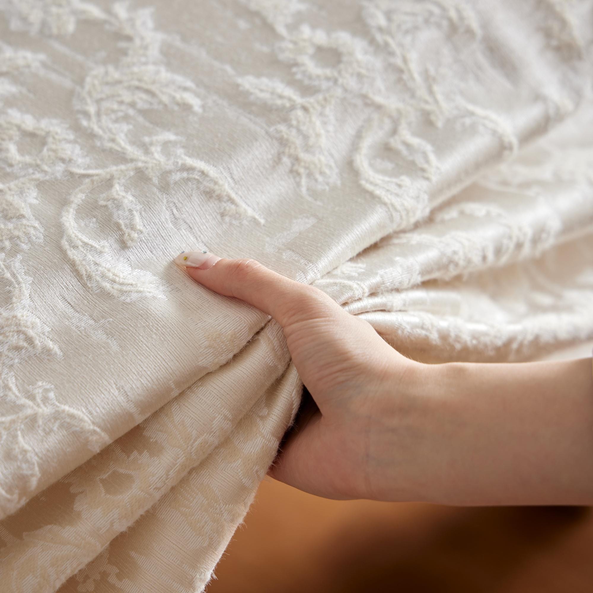 Floral Jacquard Tablecloth, Woven Vine Table Cloth, Elegant Dining Table Cover, Size - Image 5