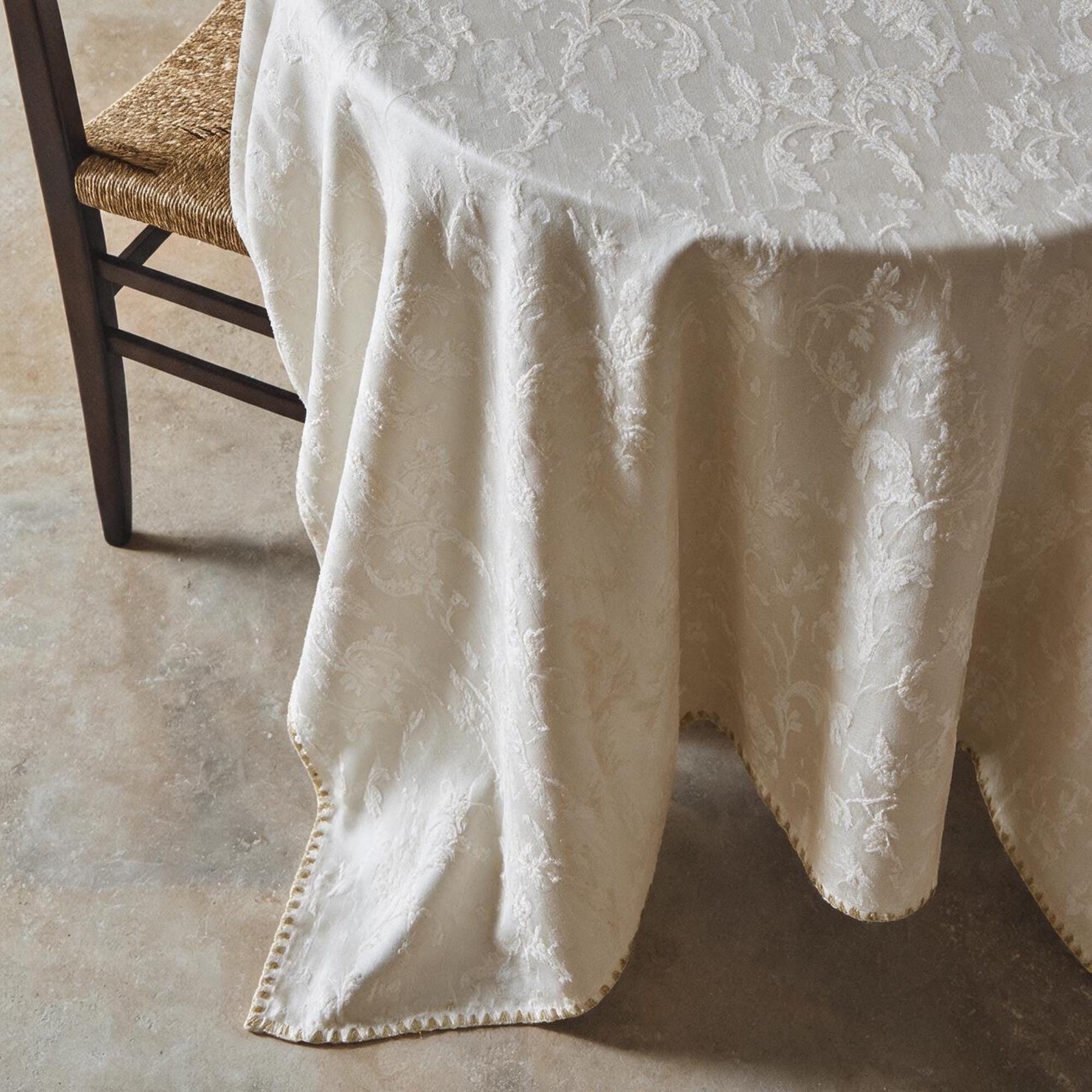Floral Jacquard Tablecloth, Woven Vine Table Cloth, Elegant Dining Table Cover, Size - Image 7