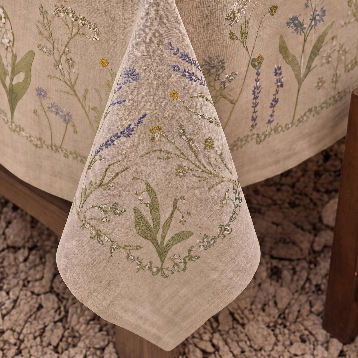 Modern Tablecloth - Image 9