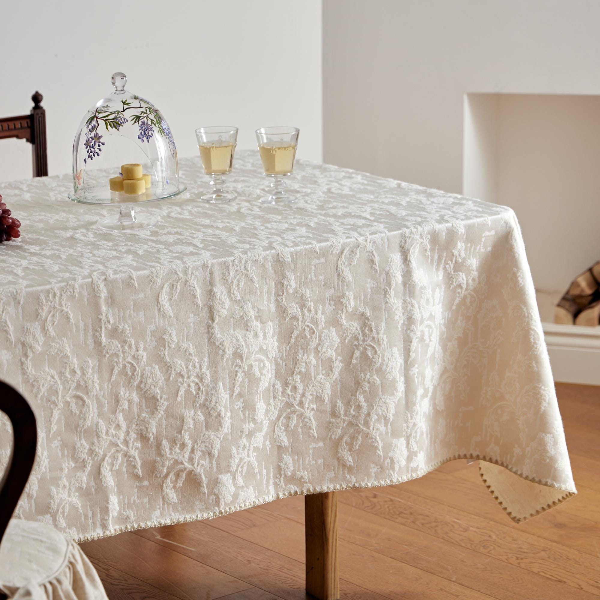 Floral Jacquard Tablecloth, Woven Vine Table Cloth, Elegant Dining Table Cover, Size - Image 10