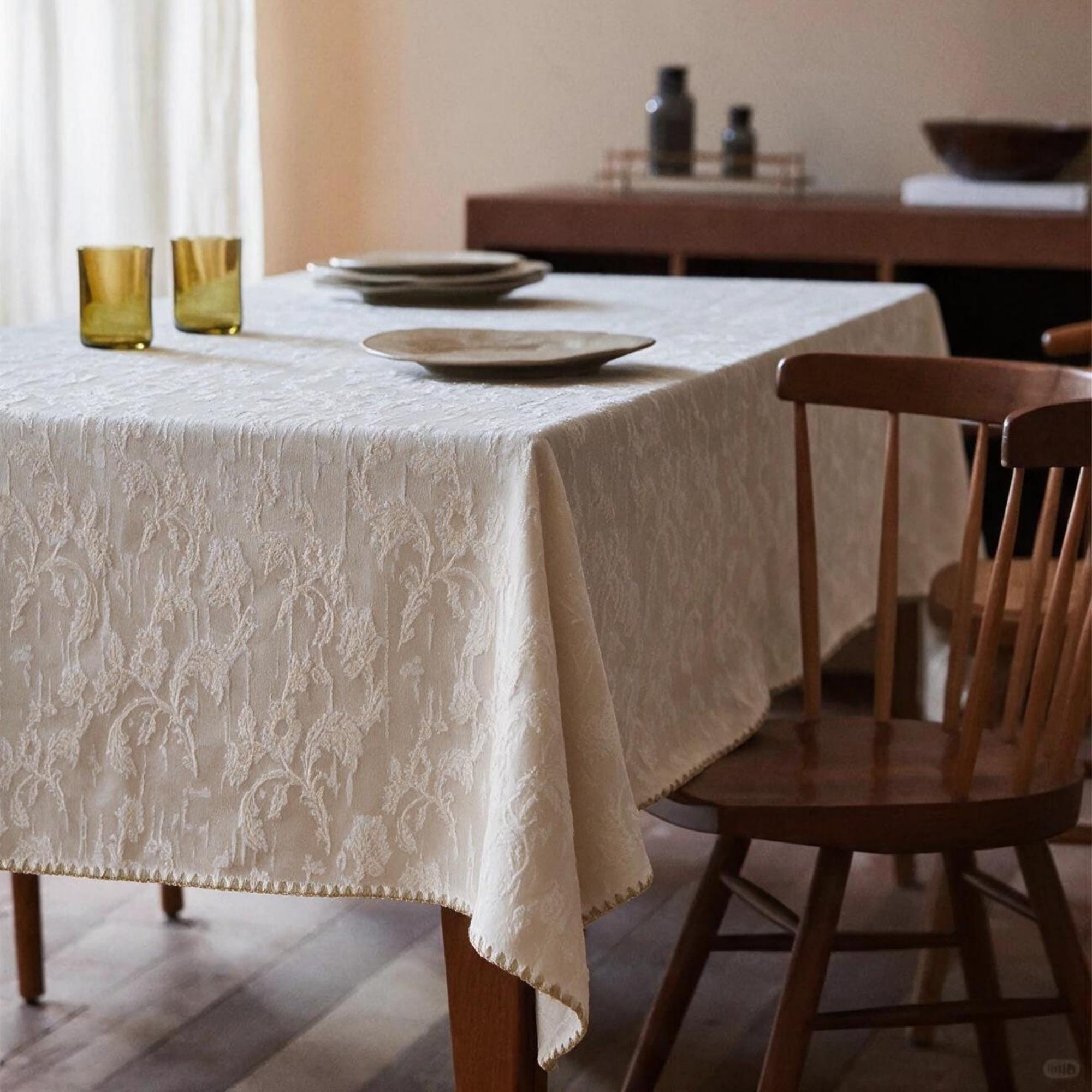 Floral Jacquard Tablecloth, Woven Vine Table Cloth, Elegant Dining Table Cover, Size - Image 2