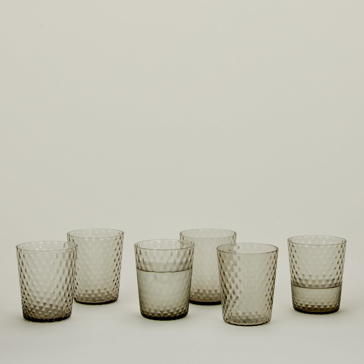 Grey Faceted Venetian-Style Tumbler Set - Image 3
